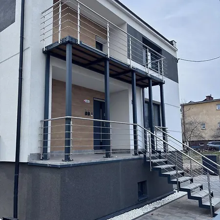 W Domu Bezpieczna Przystan Apartment *