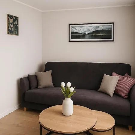 W Domu Bezpieczna Przystan Apartment Frombork